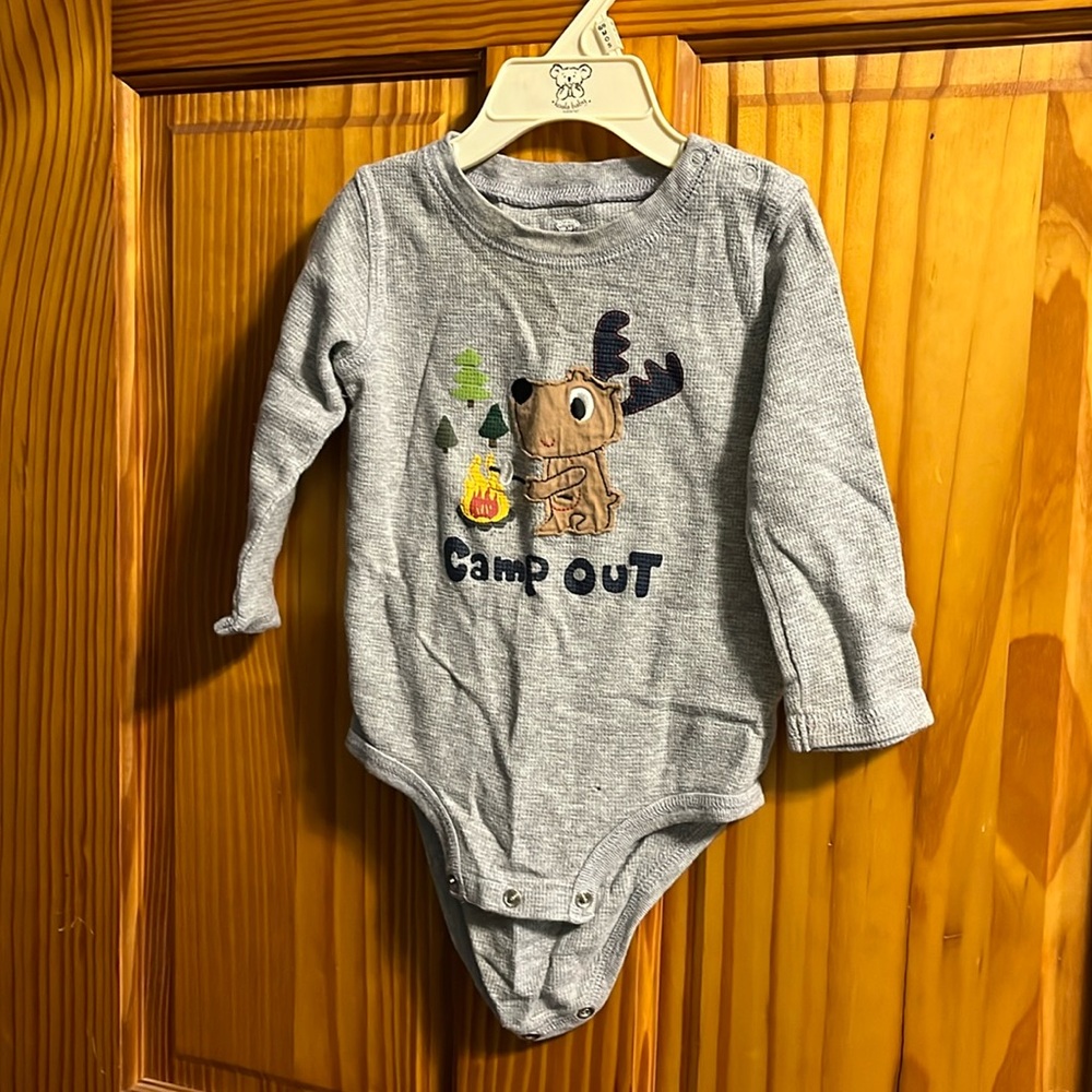 Baby boy size 18 months longsleeve onesie w/ moose camping by Koala Baby